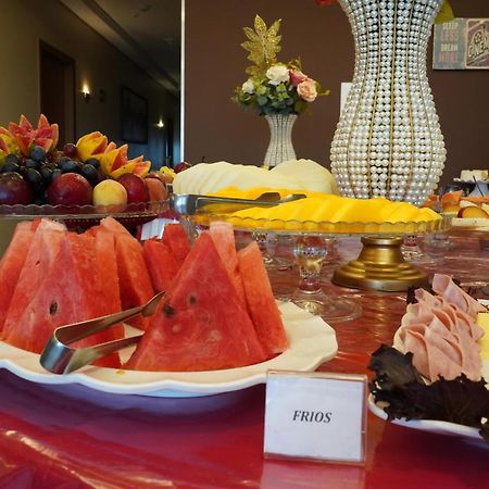 Pak Suites Hotel ลูอิส เอดัวร์โด มากาเลส ภายนอก รูปภาพ