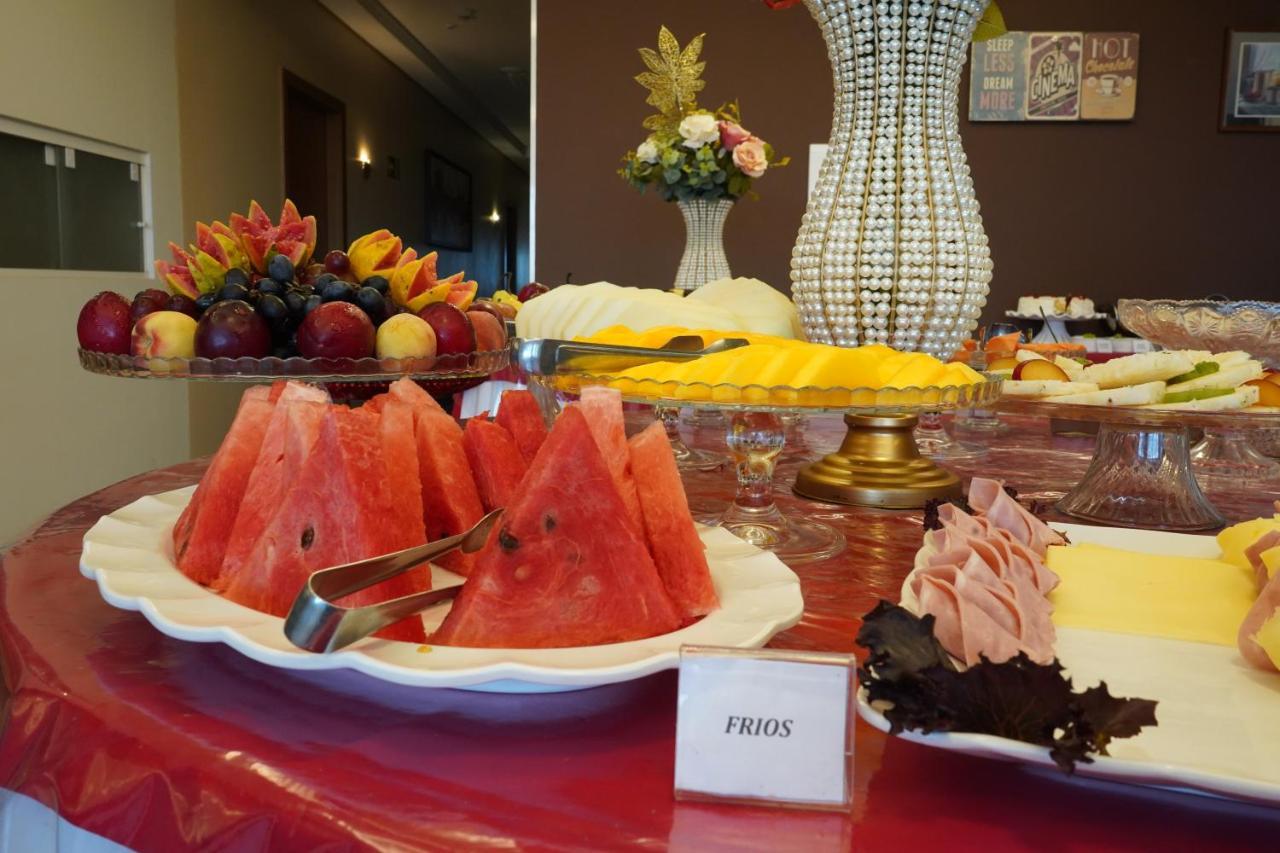 Pak Suites Hotel ลูอิส เอดัวร์โด มากาเลส ภายนอก รูปภาพ