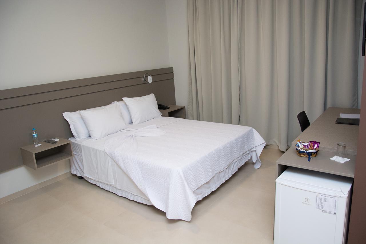 Pak Suites Hotel ลูอิส เอดัวร์โด มากาเลส ภายนอก รูปภาพ